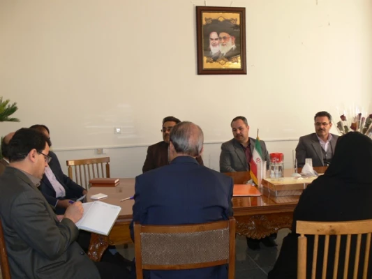 نشست صمیمی مسئولین پردیس های استان با مسئولین دانشگاه یزد‎