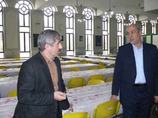 دکتر کیانی در پردیس شهیدان پاکنژاد یزد