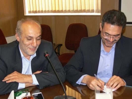 حضور جمعی از اساتید و کارکنان پردیس های استان در ناحیه دو آموزش و پرورش یزد