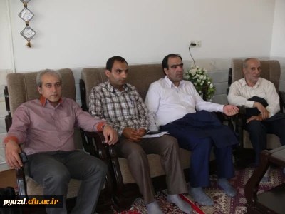 دیدار مسئولین پردیس با خانواده شهدای اردکان