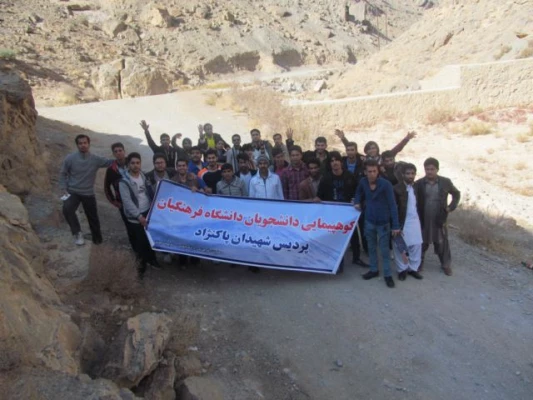 به مناسبت روز دانشجو :

کوه پیمایی گروهی از دانشجومعلمان پردیس  5