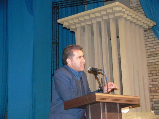 دکتر حسینی ، معاون دانشجویی دانشگاه در جمع صمیمی دانشجومعلمان پردیس شهیدان پاکنژاد یزد