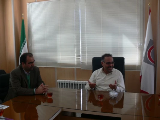 در دیدار سرپرست پردیس با مدیر کل انتقال خون یزد :

برگزاری دوره های آموزشی اهدای خون  6