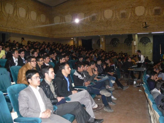 همایش بزرگ  ” در گوشی با مجردین ” در پردیس شهیدان پاکنژاد 3