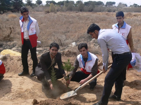 به مناسبت نکوداشت هفته منابع طبیعی و روز درختکاری :

کاشت 70 نهال درخت به یاد 70 شهید تربیت معلم پاک نژاد 
 7