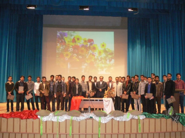 در ادامه کارگاه های آموزشی روزهای یکشنبه :

 برگزاری کارگاه آموزشی مهارت های زندگی 3