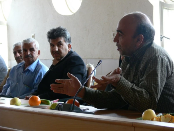 در جلسه ای صمیمی با حضور تمام همکاران:

تقدیر و سپاس از زحمات یک ساله این عزیزان در حوزه های مختلف 5