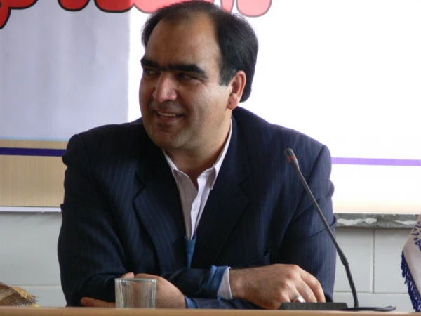 در جلسه ای صمیمی با حضور تمام همکاران:

تقدیر و سپاس از زحمات یک ساله این عزیزان در حوزه های مختلف 18