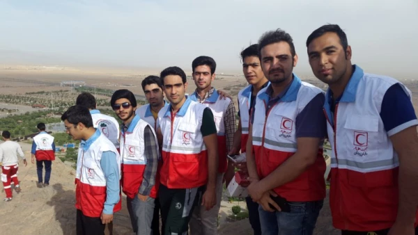 به مناسبت هفته هلال احمر:

همایش پیاده روی و کوهنوردی با حضور داوطلبان جمعیت هلال احمر یزد ( گزارش تصویری) 11
