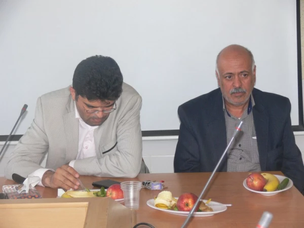 اولین نشست توجیهی مشترک بین دو پردیس دانشگاه فرهنگیان یزد :

با حضور کلیه کارکنان ، اعضای هیات علمی و مدرسین پردیس های استان 2