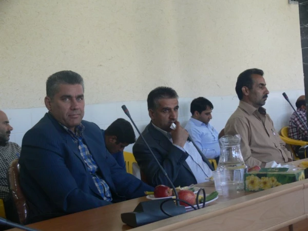 اولین نشست توجیهی مشترک بین دو پردیس دانشگاه فرهنگیان یزد :

با حضور کلیه کارکنان ، اعضای هیات علمی و مدرسین پردیس های استان 4