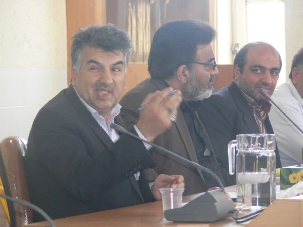 اولین نشست توجیهی مشترک بین دو پردیس دانشگاه فرهنگیان یزد :

با حضور کلیه کارکنان ، اعضای هیات علمی و مدرسین پردیس های استان 10