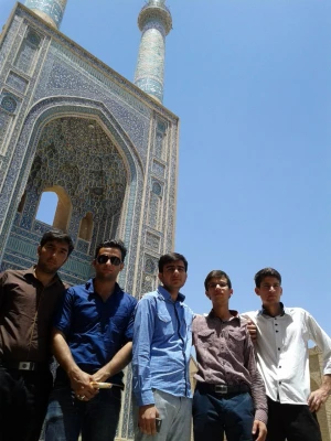 به مناسبت هفته خوابگاه های دانشجویی :

برگزاری تور یک روزه یزدگردی 
 6