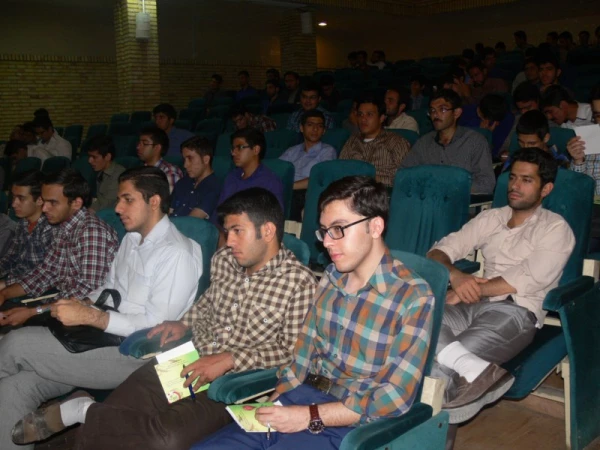 به مناسبت سالروز فتح خرمشهر :

برگزاری کارگاه آموزشی ترویج فرهنگ اهدای خون در پردیس 8