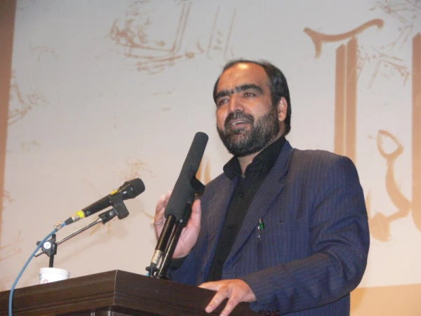 در آستانه میلاد حضرت علی اکبر (ع) و روز جوان  : 

برگزاری جشن معلم جوان در پردیس 5