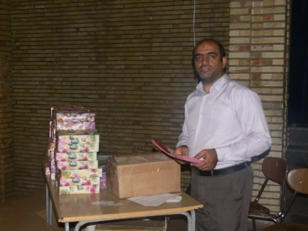 در آستانه میلاد حضرت علی اکبر (ع) و روز جوان  : 

برگزاری جشن معلم جوان در پردیس 5