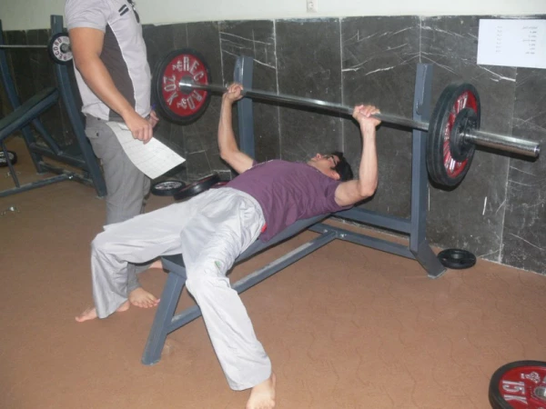 به مناسبت هفته خوابگاه های دانشجویی :

برگزاری مسابقه پرس سینه 5