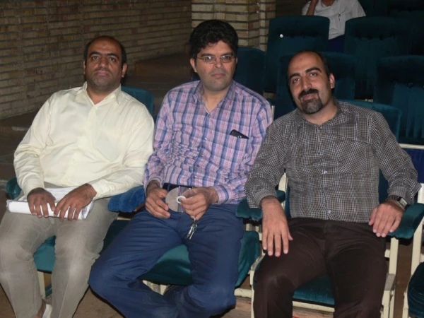 در ادامه کارگاه های آموزشی روزهای یکشنبه :
 
برگزاری کارگاه آموزشی ازدواج آسان همراه با پرسش و پاسخ 8