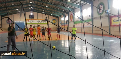 در راستای اعزام  تیم های ورزشی پردیس به المپیاد ورزشی دانشجومعلمان :

گزارش تصویری از آماده سازی تیم های فوتسال و والیبال پردیس
