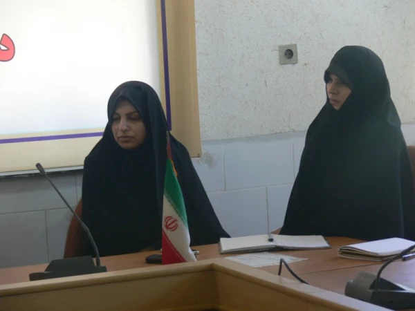 در راستای همکاری و هم اندیشی دانشجومعلمان پردیس های برادران و خواهران با نظارت دفتر نهاد رهبری :

برگزاری جلسه هم اندیشی سردبیران و اعضای نشریات دانشجویی دانشگاه فرهنگیان یزد 7