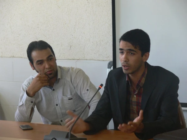 در راستای همکاری و هم اندیشی دانشجومعلمان پردیس های برادران و خواهران با نظارت دفتر نهاد رهبری :

برگزاری جلسه هم اندیشی سردبیران و اعضای نشریات دانشجویی دانشگاه فرهنگیان یزد 12