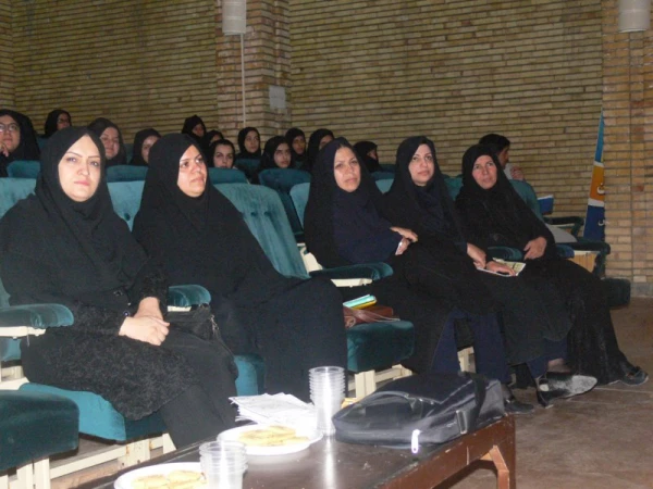 آیت الله ناصری در مراسم آغاز سال تحصیلی دانشجومعلمان دانشگاه فرهنگیان یزد:

دانشگاه فرهنگیان به عنوان گلوگاه حساس تعلیم و تربیت نقش مهمی در تربیت معلمان آینده دارد. 4