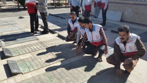به مناسبت هفته دفاع مقدس :

حضور در گلزار شهدا و تجدید میثاق اعضای کانون دانشجویی هلال احمر با آرمانهای شهدا  4