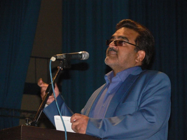 با حضور اساتید پردیس های استانی دانشگاه فرهنگیان در پردیس شهیدان پاک نژاد :

برگزاری اولین جلسه گروه های آموزشی در سال تحصیلی جدید 11