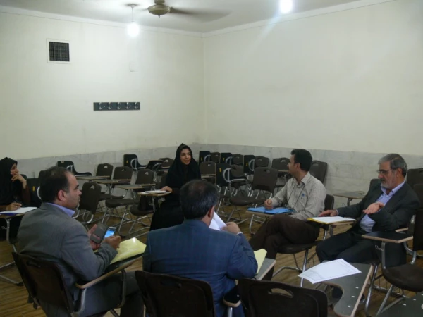 با حضور اساتید پردیس های استانی دانشگاه فرهنگیان در پردیس شهیدان پاک نژاد :

برگزاری اولین جلسه گروه های آموزشی در سال تحصیلی جدید 15