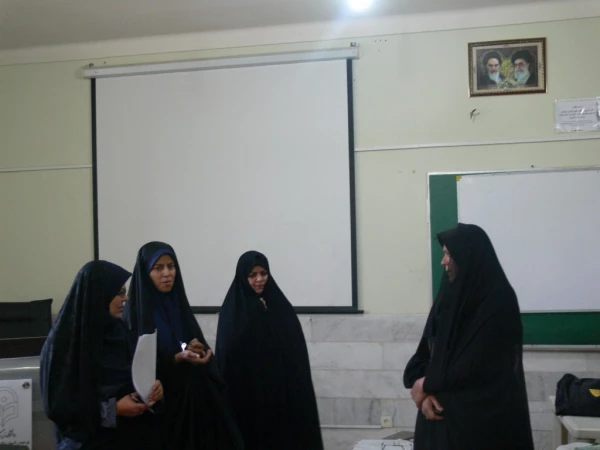 با حضور اساتید پردیس های استانی دانشگاه فرهنگیان در پردیس شهیدان پاک نژاد :

برگزاری اولین جلسه گروه های آموزشی در سال تحصیلی جدید 16