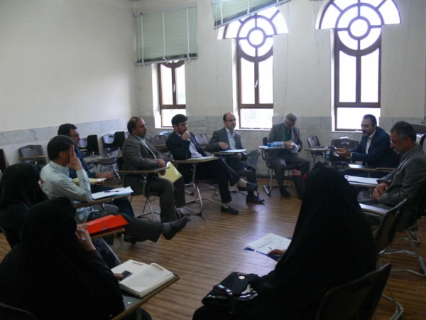 با حضور اساتید پردیس های استانی دانشگاه فرهنگیان در پردیس شهیدان پاک نژاد :

برگزاری اولین جلسه گروه های آموزشی در سال تحصیلی جدید 22