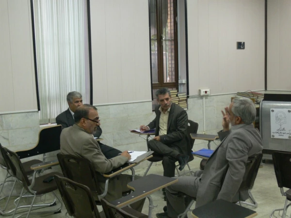 با حضور اساتید پردیس های استانی دانشگاه فرهنگیان در پردیس شهیدان پاک نژاد :

برگزاری اولین جلسه گروه های آموزشی در سال تحصیلی جدید 25