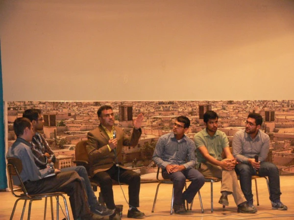 برگزاری اولین کارگاه آموزشی در سال جدید تحصیلی به صورت مناظره ای با موضوع :

" ازدواج در دوران دانشجویی داشته باشیم یا نه"
 19