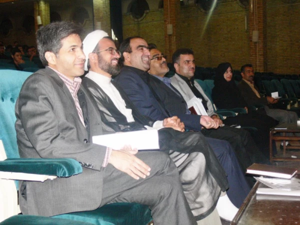 در ادامه کارگاه های آموزشی روزهای یکشنبه :

برگزاری نشست پرسش و پاسخ با حضور مسئولین حوزه آموزش پردیس 2