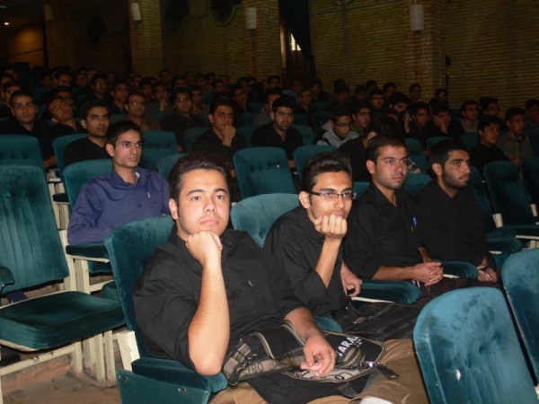 در ادامه کارگاه های آموزشی روزهای یکشنبه :

برگزاری نشست پرسش و پاسخ با حضور مسئولین حوزه آموزش پردیس 19