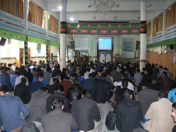 نهاد مقام معظم رهبری در داتشگاه فرهنگیان یزد برگزار نمود:

کارگاه آموزشی با موضوع « فتح ایران با سربازهخامنشی در قرن 21 ؟! 5