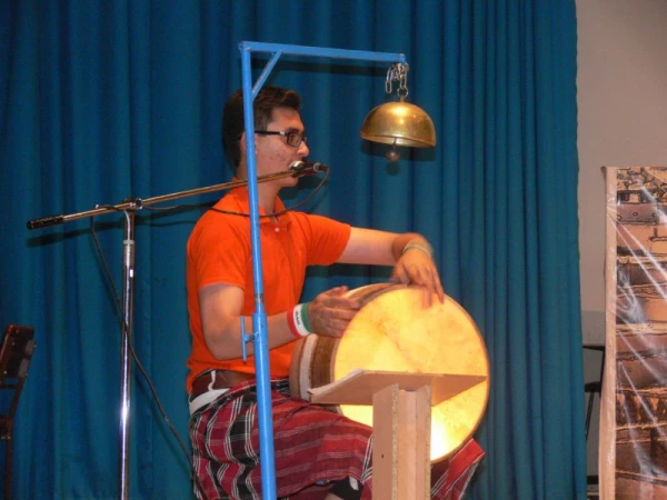 با همت و مشارکت کانون دانشجویی هلال احمر پردیس شهیدان پاک نژاد برگزار شد :

کارگاه آموزشی حفظ سلامتی از دیدگاه  طب سنتی ایرانی- اسلامی 16