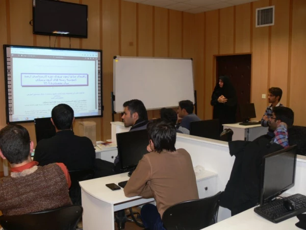 با همت و پیگیری اداره آموزش مدیریت استانی دانشگاه برگزار شد:

جلسه مشاوره کارشناسی ارشد جهت دانشجومعلمان دبیری زیست
 4