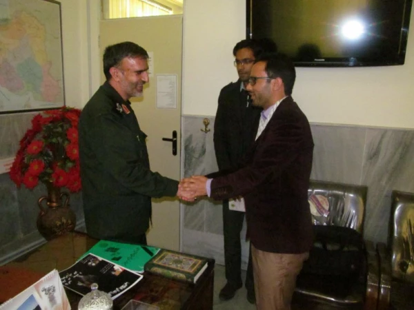 به مناسبت هفته بسیج برگزار شد:

دیدار منتخب شورای مرکزی بسیج دانشجویی با سردار میر حسینی فرمانده پادگان آیت الله خاتمی یزد
 5