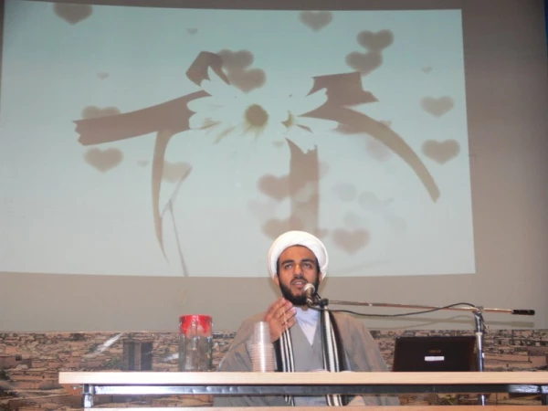 استاد فرجیان، معاون آموزشی، پژوهشی و فرهنگی پردیس  در جمع دانشجومعلمان :

زمان برگزاری آزمون جامع مرداد ماه سال95خواهد بود.
 3