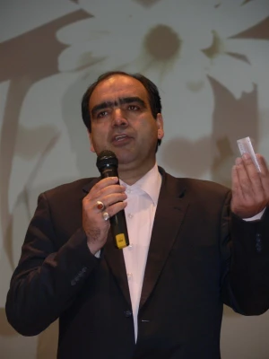 استاد فرجیان، معاون آموزشی، پژوهشی و فرهنگی پردیس  در جمع دانشجومعلمان :

زمان برگزاری آزمون جامع مرداد ماه سال95خواهد بود.
 15