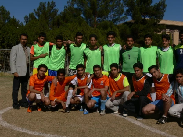 به مناسبت روز دانشجو برگزار شد :

مسابقات داخلی فوتبال پردیس  2