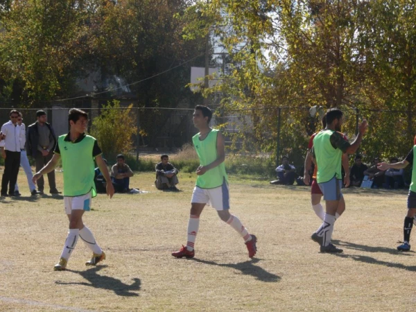 به مناسبت روز دانشجو برگزار شد :

مسابقات داخلی فوتبال پردیس  8