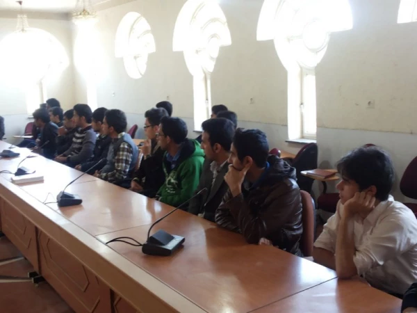 تقدیر از برگزیدگان جشنواره فعالیتهای ورزشی پردیس شهیدان پاکنژاد 7