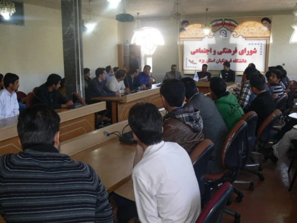 تقدیر از برگزیدگان جشنواره فعالیتهای ورزشی پردیس شهیدان پاکنژاد 13