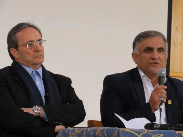 در دومین همایش کشوری دبیران شورای صنفی-رفاهی دانشگاه فرهنگیان برگزار شد:

نشست صمیمانه ی سرپرست دانشگاه فرهنگیان با دبیران شورای صنفی-رفاهی
 2