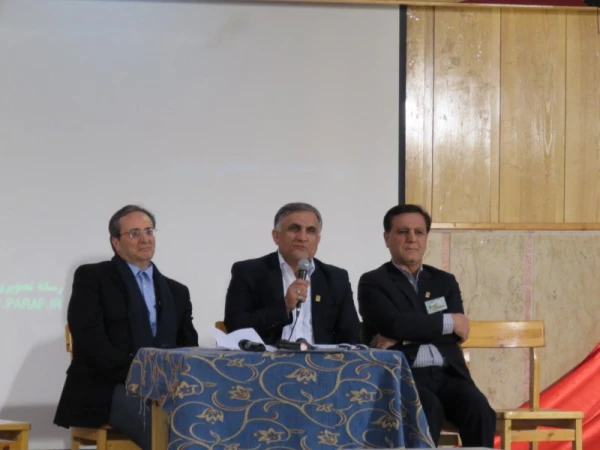 در دومین همایش کشوری دبیران شورای صنفی-رفاهی دانشگاه فرهنگیان برگزار شد:

نشست صمیمانه ی سرپرست دانشگاه فرهنگیان با دبیران شورای صنفی-رفاهی
 2