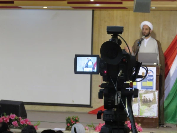 در اولین روز همایش کشوری دبیران شورای صنفی-رفاهی دانشگاه فرهنگیان برگزار شد :

کارگاه های آموزشی با موضوعات آشنایی با فرق و مذاهب نوظهور؛ مهارت های زندگی و فضای مجازی
 5