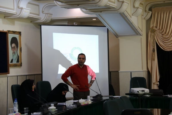 در روز دوم همایش کشوری دبیران شورای صنفی- رفاهی برگزار شد:

کارگاه های آموزشی مشارکت و مسؤولیت پذیری؛ مهارت های زندگی و حقوق شهروندی
 3