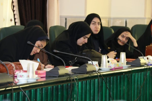 در روز دوم همایش کشوری دبیران شورای صنفی- رفاهی برگزار شد:

کارگاه های آموزشی مشارکت و مسؤولیت پذیری؛ مهارت های زندگی و حقوق شهروندی
 4